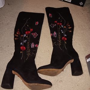 NANETTE LEPORE Lisettet 3D embroidered knee boots EUC 6.5 in box